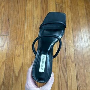 Steve Madden Lilah black sandal